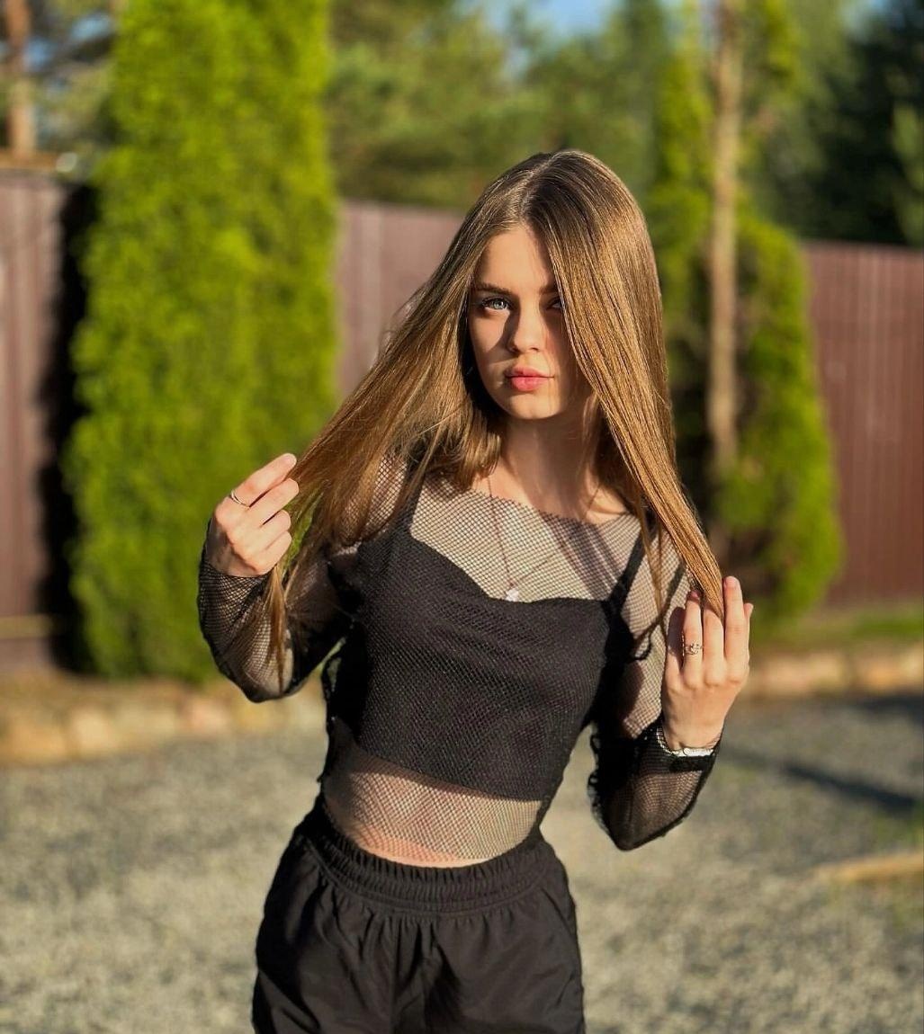 Светланка привлекальеная девушка из Славяносербска цена от 10000 руб