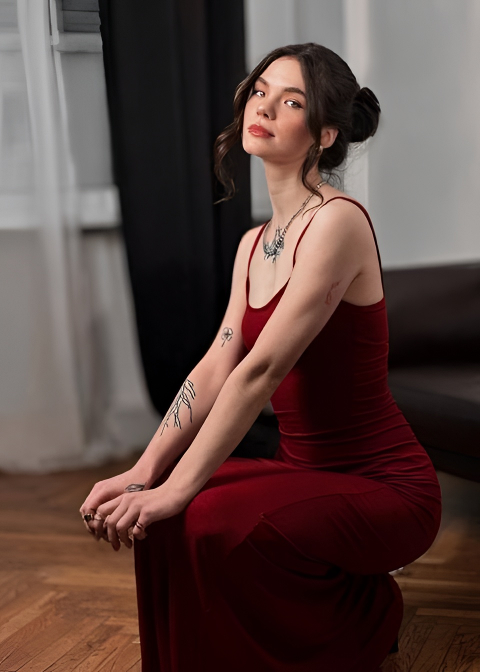 Кристина привлекательная девушка из Славяносербска цена от 15000 руб