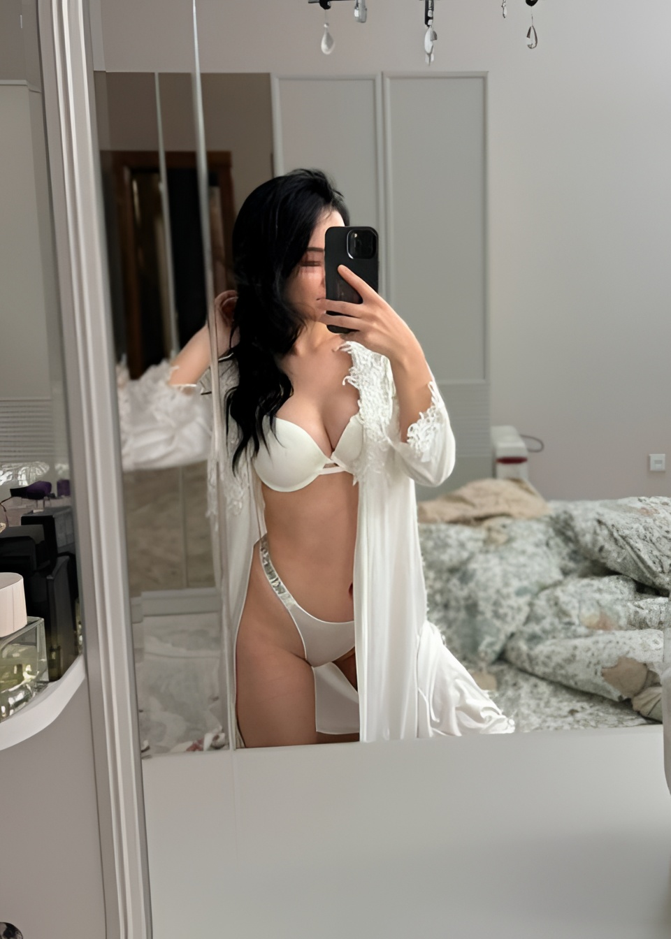 Соня привлекательная девушка из Славяносербска цена от 17000 руб