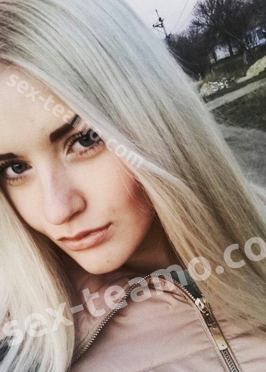 Карина привлекательная девушка из Славяносербска цена от 3500 руб