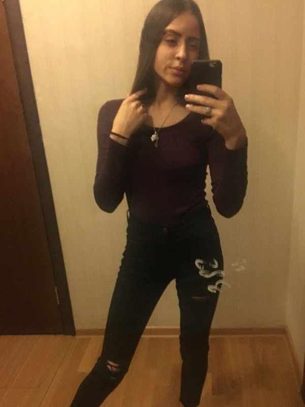 Инна привлекательная девушка из Славяносербска цена от 3500 руб