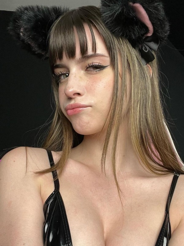 Настя фото 2