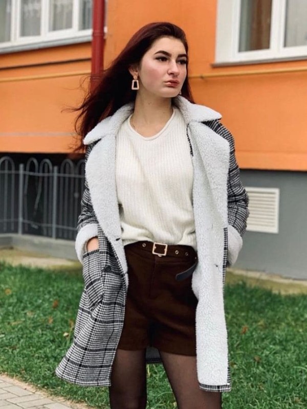 🎥 Эльвира привлекательная девушка из Славяносербска цена от 5000 руб