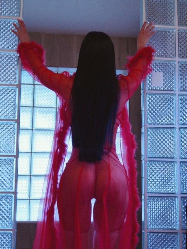 Ирен привлекательная девушка из Славяносербска цена от 7000 руб